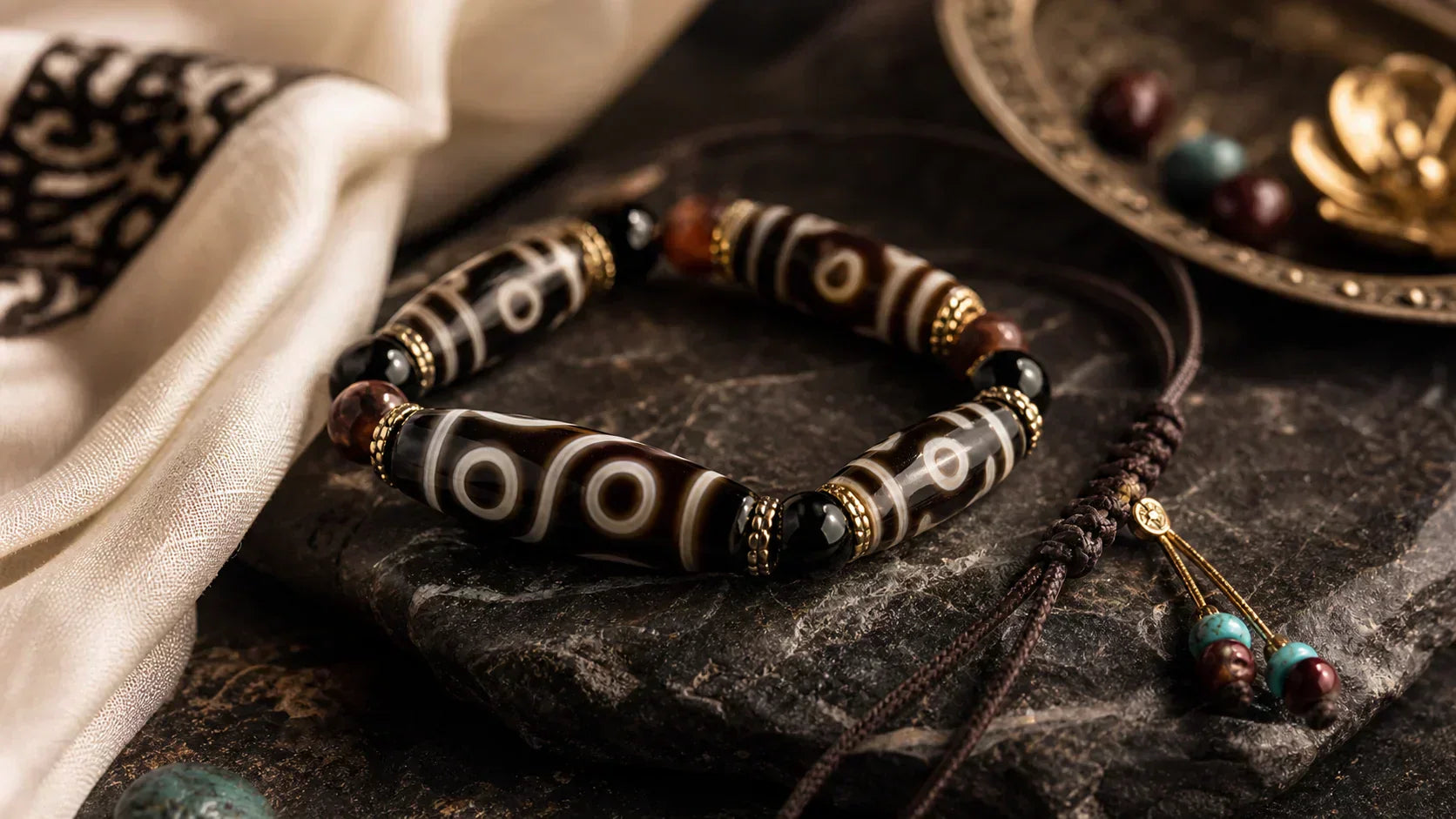 What Are Dzi Bead Bracelets?