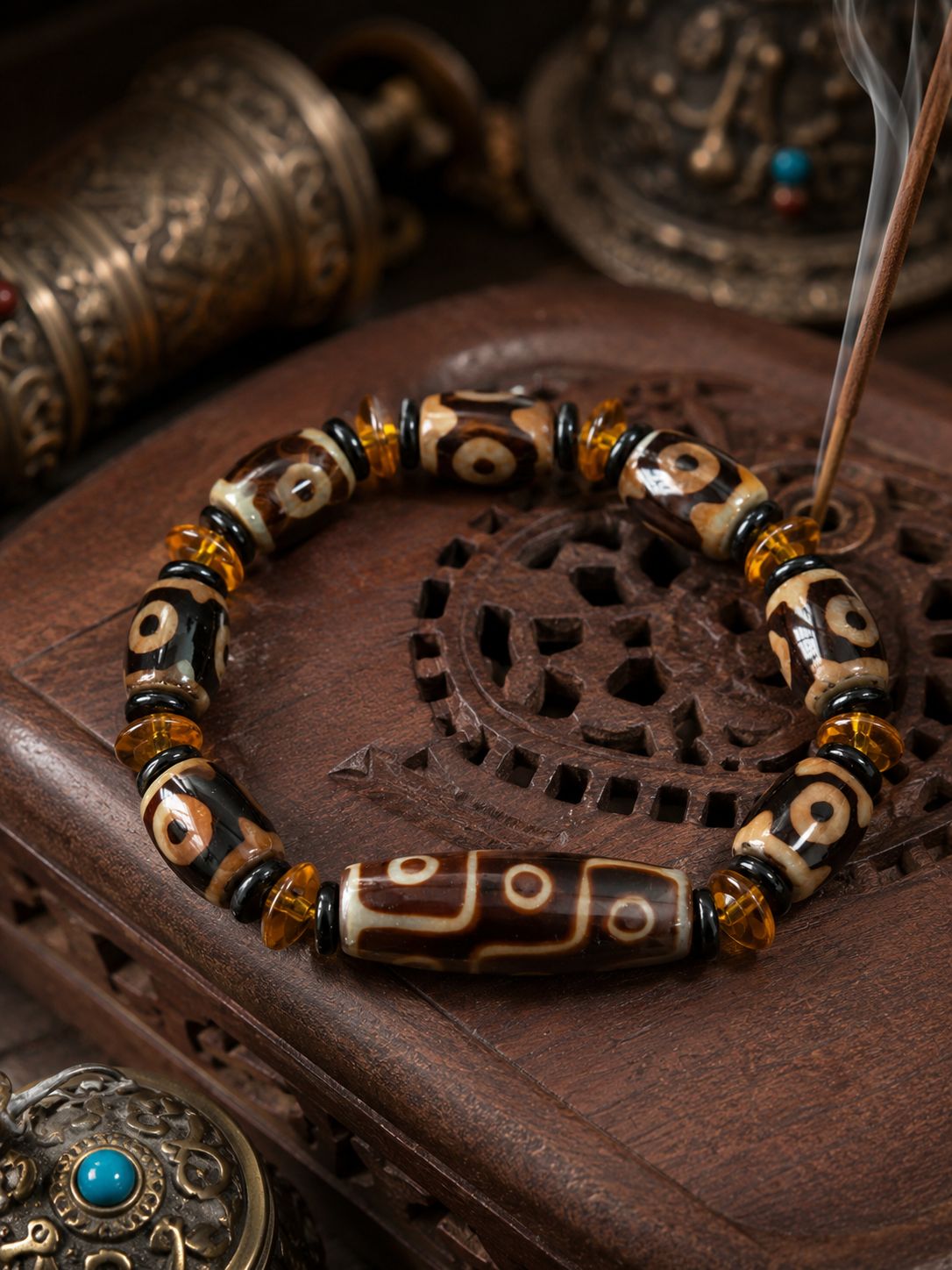 Tibetan Dzi Agate Bracelet – Intuition & Awakening Series | Kailora