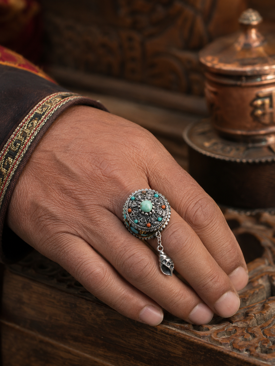 Close-up of S925 silver mantra spinner ring with natural turquoise accents detail view 2 | Kailora