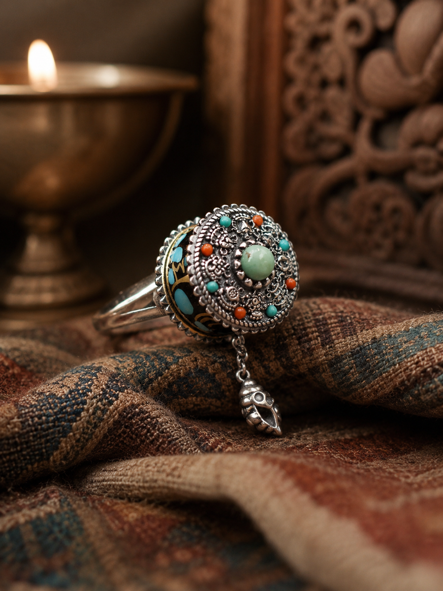 Kailora S925 silver mantra spinner ring with gift-ready packaging detail view 5 | Kailora