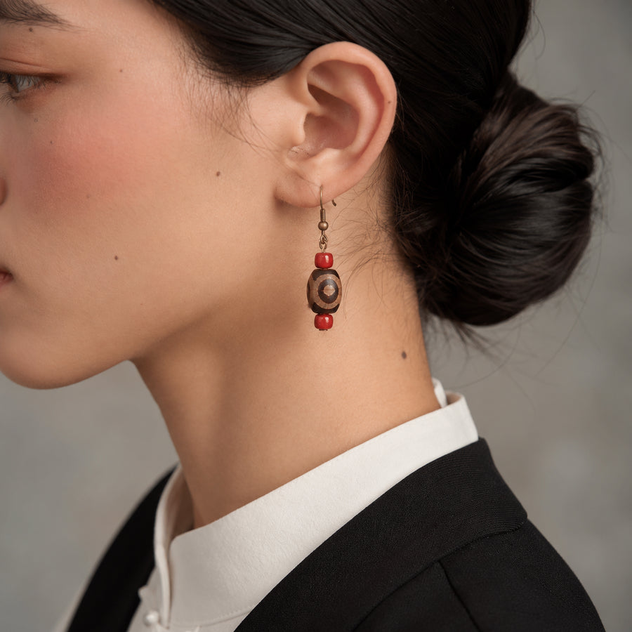Kailora Dzi bead hook earrings for Intuition & Awakening symbolism detail view 4 | Kailora